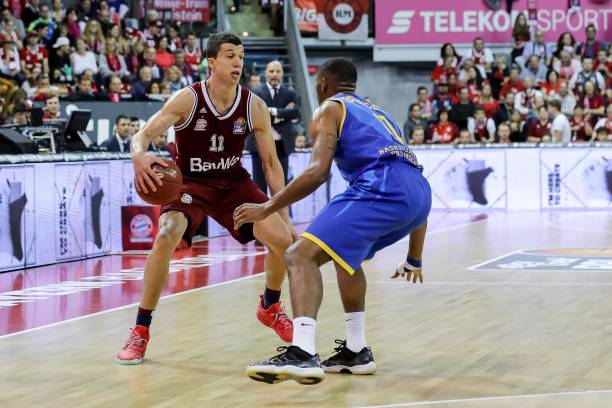 爱德华兹和 爱德华兹和